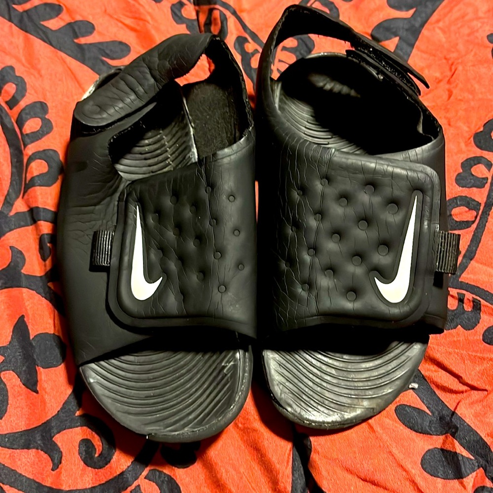 Nike toddler slides